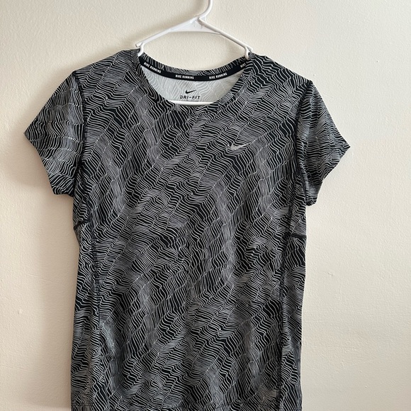 Nike Women's Short Sleeve Black and White Tee - Picture 2 of 5